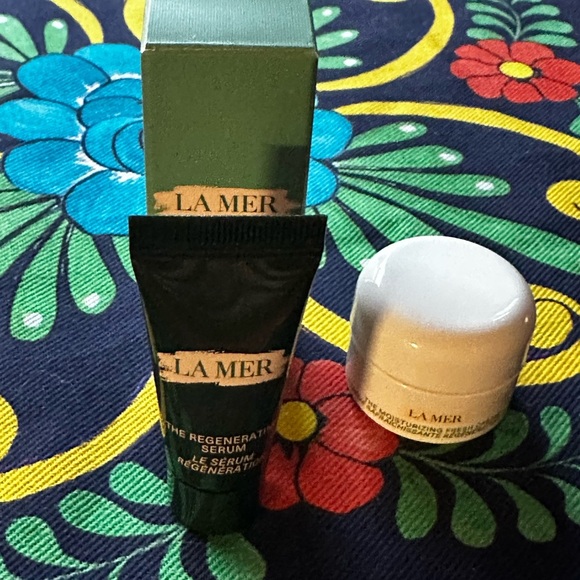 La Mer The Regenerating Serum and Moisturizing Cream Travel Sizes - Picture 2 of 2